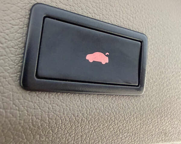 Черный Ауди Ку 7, объемом двигателя 3 л и пробегом 200 тыс. км за 9900 $, фото 43 на Automoto.ua