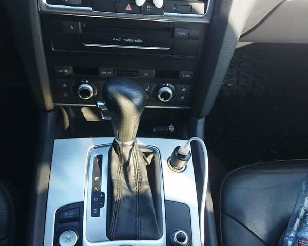 Чорний Ауді Ку 7, об'ємом двигуна 3 л та пробігом 207 тис. км за 16400 $, фото 1 на Automoto.ua