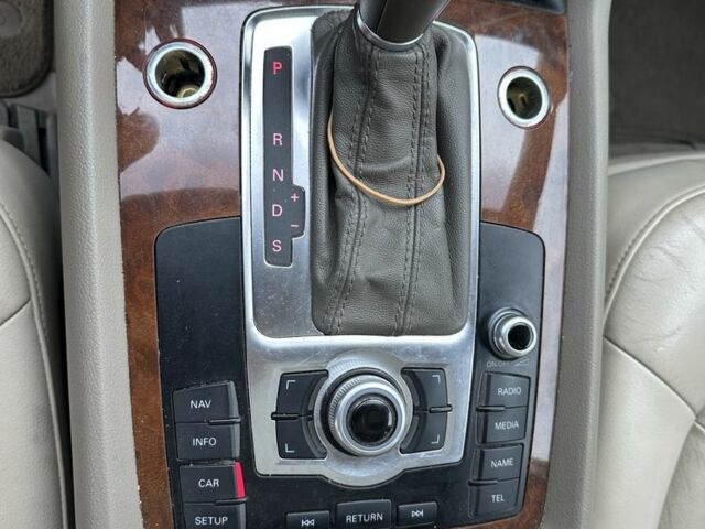 Черный Ауди Ку 7, объемом двигателя 3 л и пробегом 166 тыс. км за 10800 $, фото 12 на Automoto.ua