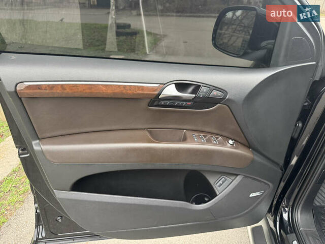 Черный Ауди Ку 7, объемом двигателя 3 л и пробегом 290 тыс. км за 16500 $, фото 17 на Automoto.ua