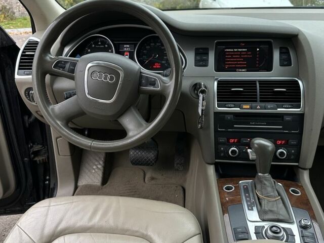 Черный Ауди Ку 7, объемом двигателя 3 л и пробегом 166 тыс. км за 10800 $, фото 11 на Automoto.ua