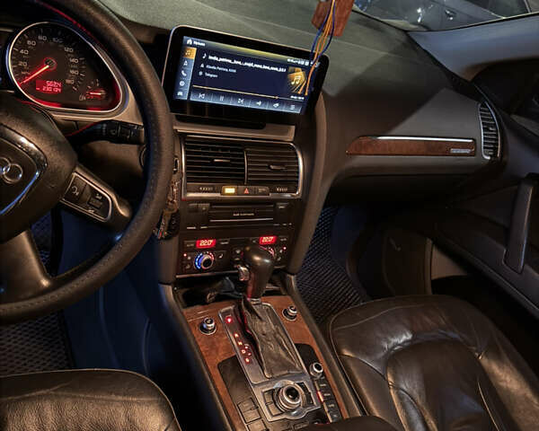 Чорний Ауді Ку 7, об'ємом двигуна 3 л та пробігом 225 тис. км за 19000 $, фото 13 на Automoto.ua