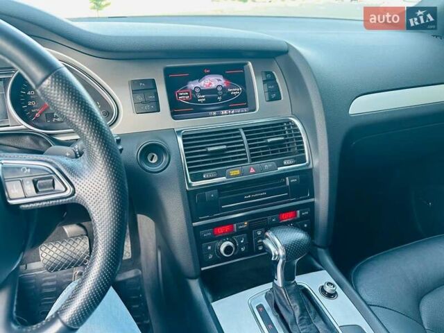 Черный Ауди Ку 7, объемом двигателя 3 л и пробегом 247 тыс. км за 20803 $, фото 17 на Automoto.ua