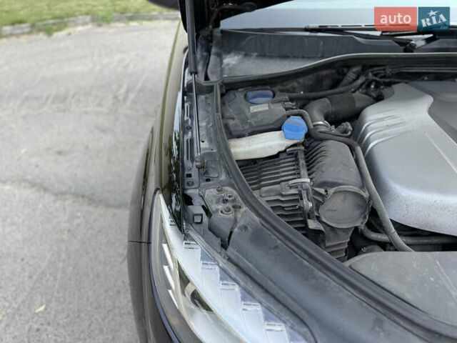 Ауди Ку 7 2011 в Днепре (Днепропетровске) на Automoto.ua Черный Ауди Ку 7, объемом двигателя 2.97 л и пробегом 152 тыс. км за 23000 $, фото 13 на Automoto.ua