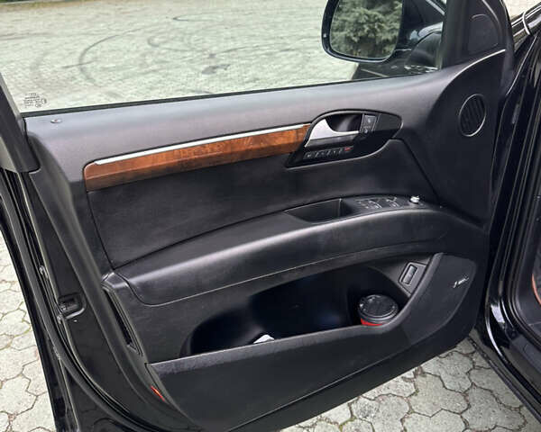 Черный Ауди Ку 7, объемом двигателя 3 л и пробегом 204 тыс. км за 13500 $, фото 31 на Automoto.ua