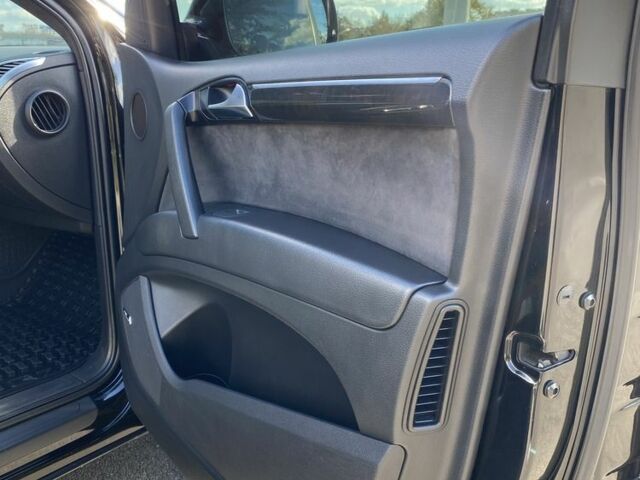 Черный Ауди Ку 7, объемом двигателя 3 л и пробегом 246 тыс. км за 16000 $, фото 13 на Automoto.ua