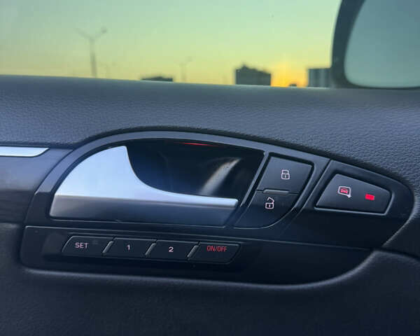 Черный Ауди Ку 7, объемом двигателя 3 л и пробегом 121 тыс. км за 20500 $, фото 45 на Automoto.ua