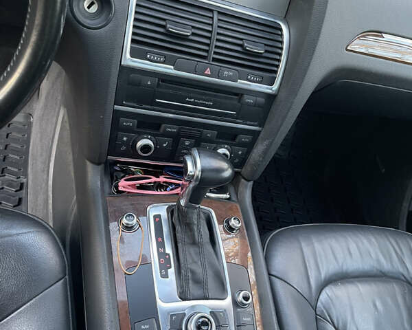 Чорний Ауді Ку 7, об'ємом двигуна 3 л та пробігом 151 тис. км за 15500 $, фото 9 на Automoto.ua