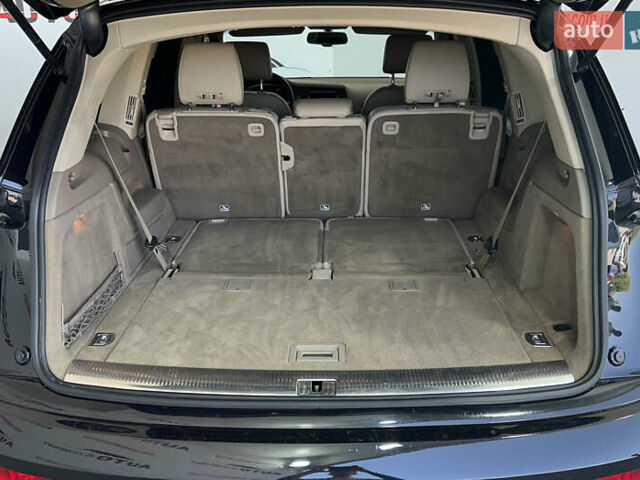 Черный Ауди Ку 7, объемом двигателя 3 л и пробегом 300 тыс. км за 17950 $, фото 4 на Automoto.ua