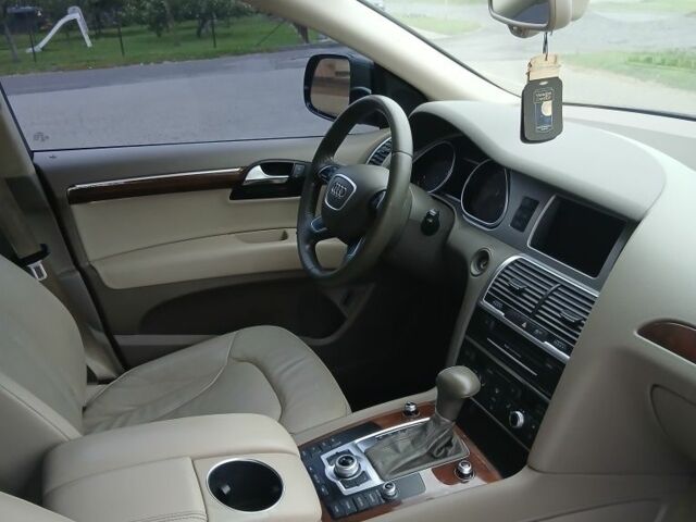 Черный Ауди Ку 7, объемом двигателя 0 л и пробегом 234 тыс. км за 16900 $, фото 7 на Automoto.ua