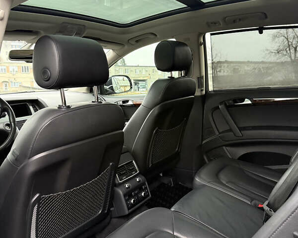 Черный Ауди Ку 7, объемом двигателя 3 л и пробегом 235 тыс. км за 18000 $, фото 7 на Automoto.ua