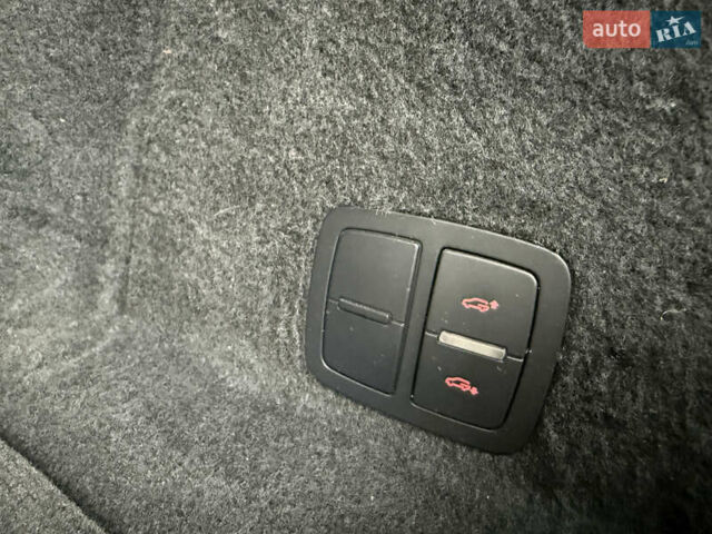 Ауді Ку 7 2012 у Сарнах на Automoto.ua Чорний Ауді Ку 7, об'ємом двигуна 3 л та пробігом 273 тис. км за 21000 $, фото 48 на Automoto.ua