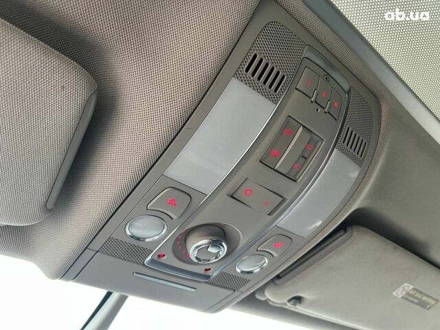 Чорний Ауді Ку 7, об'ємом двигуна 3 л та пробігом 205 тис. км за 12590 $, фото 36 на Automoto.ua