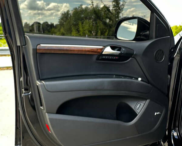 Черный Ауди Ку 7, объемом двигателя 2.97 л и пробегом 188 тыс. км за 18400 $, фото 15 на Automoto.ua