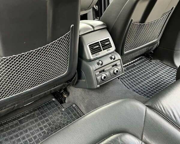 Черный Ауди Ку 7, объемом двигателя 2.97 л и пробегом 255 тыс. км за 20500 $, фото 6 на Automoto.ua