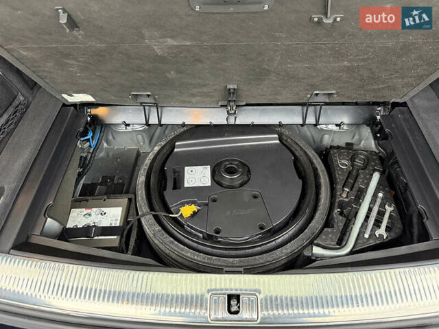 Ауді Ку 7 2012 у Сарнах на Automoto.ua Чорний Ауді Ку 7, об'ємом двигуна 3 л та пробігом 273 тис. км за 21000 $, фото 41 на Automoto.ua