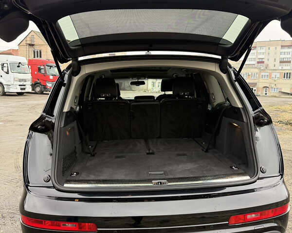 Черный Ауди Ку 7, объемом двигателя 3 л и пробегом 235 тыс. км за 18000 $, фото 8 на Automoto.ua