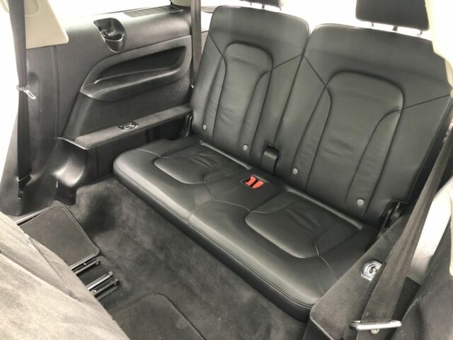 Черный Ауди Ку 7, объемом двигателя 3 л и пробегом 205 тыс. км за 9999 $, фото 16 на Automoto.ua