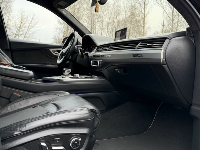 Черный Ауди Ку 7, объемом двигателя 3 л и пробегом 280 тыс. км за 37044 $, фото 18 на Automoto.ua