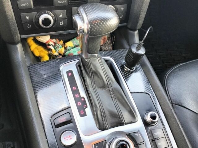 Ауді Ку 7 2012 у Житомирі на Automoto.ua Чорний Ауді Ку 7, об'ємом двигуна 3 л та пробігом 235 тис. км за 22000 $, фото 8 на Automoto.ua