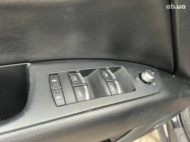 Чорний Ауді Ку 7, об'ємом двигуна 3 л та пробігом 205 тис. км за 12590 $, фото 15 на Automoto.ua