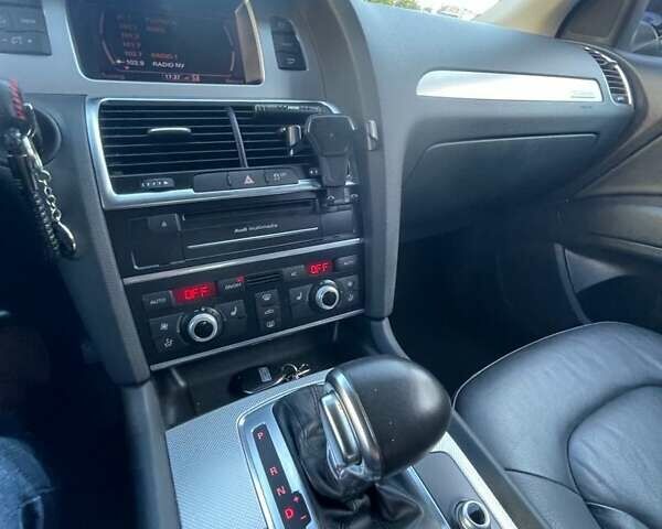 Черный Ауди Ку 7, объемом двигателя 3 л и пробегом 145 тыс. км за 22000 $, фото 17 на Automoto.ua