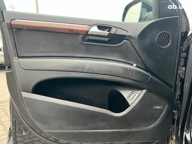 Чорний Ауді Ку 7, об'ємом двигуна 3 л та пробігом 205 тис. км за 12590 $, фото 14 на Automoto.ua