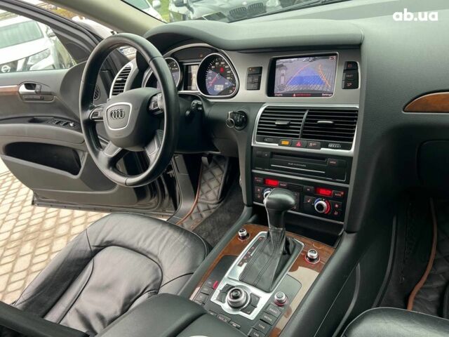 Чорний Ауді Ку 7, об'ємом двигуна 3 л та пробігом 205 тис. км за 12590 $, фото 49 на Automoto.ua
