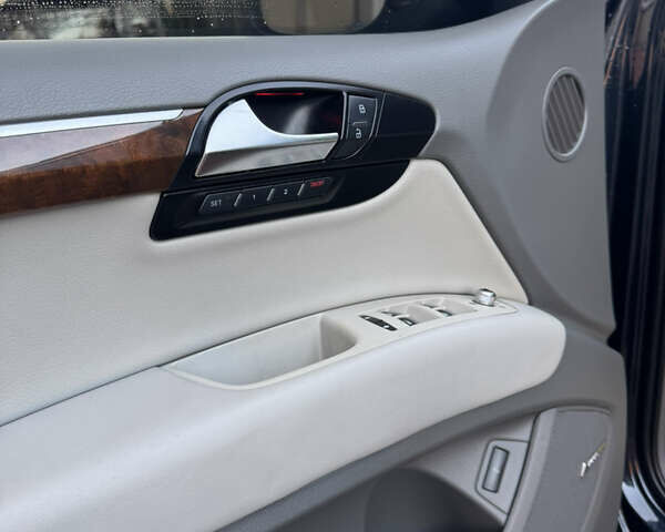 Черный Ауди Ку 7, объемом двигателя 2.97 л и пробегом 253 тыс. км за 14950 $, фото 39 на Automoto.ua