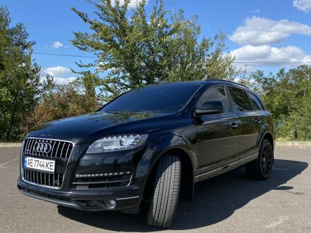 Черный Ауди Ку 7, объемом двигателя 3 л и пробегом 246 тыс. км за 16000 $, фото 5 на Automoto.ua