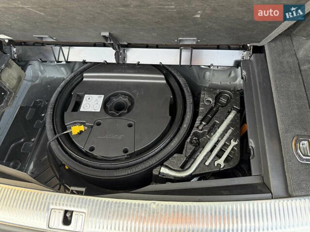 Черный Ауди Ку 7, объемом двигателя 2.97 л и пробегом 282 тыс. км за 16500 $, фото 7 на Automoto.ua