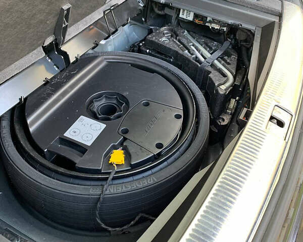 Черный Ауди Ку 7, объемом двигателя 3 л и пробегом 157 тыс. км за 16000 $, фото 20 на Automoto.ua