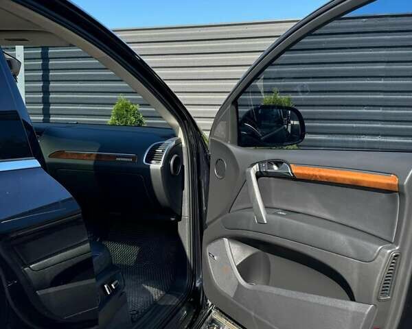 Чорний Ауді Ку 7, об'ємом двигуна 3 л та пробігом 211 тис. км за 13200 $, фото 5 на Automoto.ua