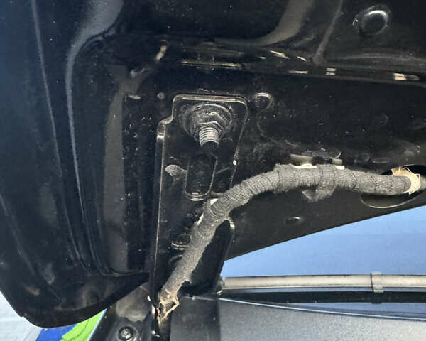 Черный Ауди Ку 7, объемом двигателя 3 л и пробегом 121 тыс. км за 20500 $, фото 117 на Automoto.ua