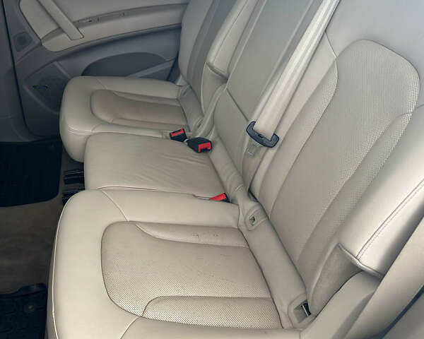 Черный Ауди Ку 7, объемом двигателя 3 л и пробегом 300 тыс. км за 17950 $, фото 11 на Automoto.ua