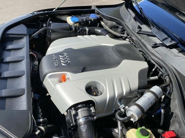 Черный Ауди Ку 7, объемом двигателя 3 л и пробегом 246 тыс. км за 16000 $, фото 8 на Automoto.ua