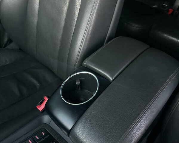 Черный Ауди Ку 7, объемом двигателя 3 л и пробегом 121 тыс. км за 20500 $, фото 62 на Automoto.ua