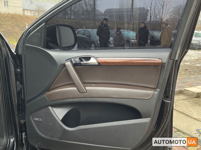 Чорний Ауді Ку 7, об'ємом двигуна 3 л та пробігом 280 тис. км за 13700 $, фото 25 на Automoto.ua