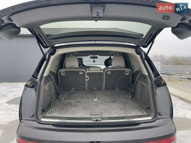 Чорний Ауді Ку 7, об'ємом двигуна 3 л та пробігом 295 тис. км за 18600 $, фото 6 на Automoto.ua