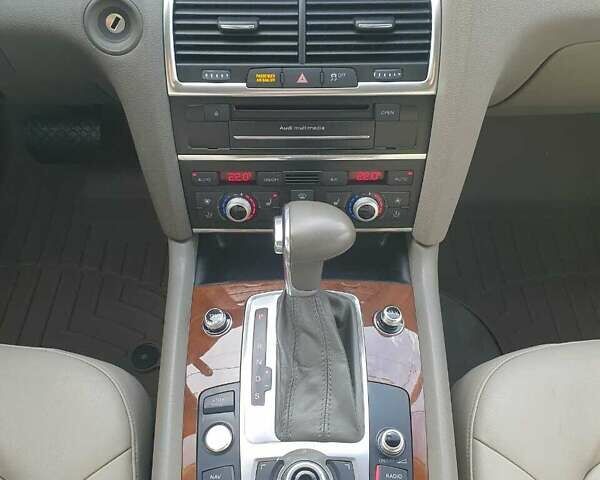 Чорний Ауді Ку 7, об'ємом двигуна 3 л та пробігом 309 тис. км за 18900 $, фото 11 на Automoto.ua