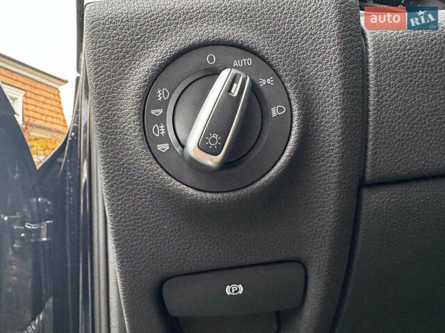 Чорний Ауді Ку 7, об'ємом двигуна 3 л та пробігом 225 тис. км за 23490 $, фото 27 на Automoto.ua