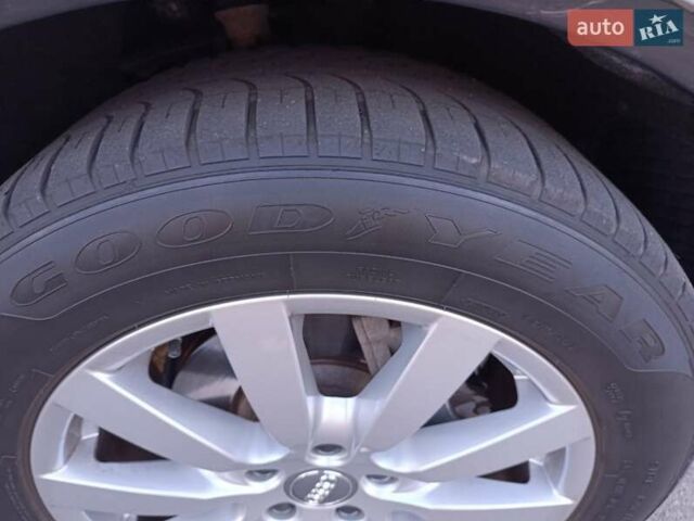 Черный Ауди Ку 7, объемом двигателя 2.97 л и пробегом 210 тыс. км за 20500 $, фото 37 на Automoto.ua