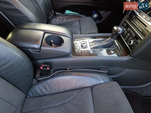 Черный Ауди Ку 7, объемом двигателя 2.97 л и пробегом 210 тыс. км за 20500 $, фото 16 на Automoto.ua