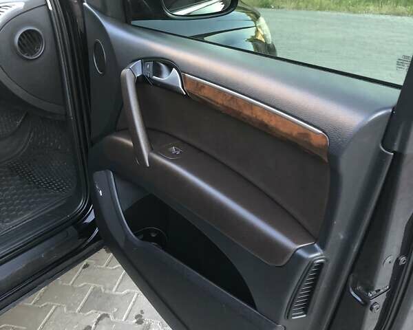 Чорний Ауді Ку 7, об'ємом двигуна 3 л та пробігом 220 тис. км за 17500 $, фото 15 на Automoto.ua