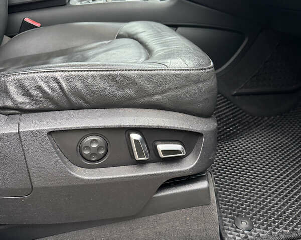 Черный Ауди Ку 7, объемом двигателя 3 л и пробегом 166 тыс. км за 19000 $, фото 17 на Automoto.ua