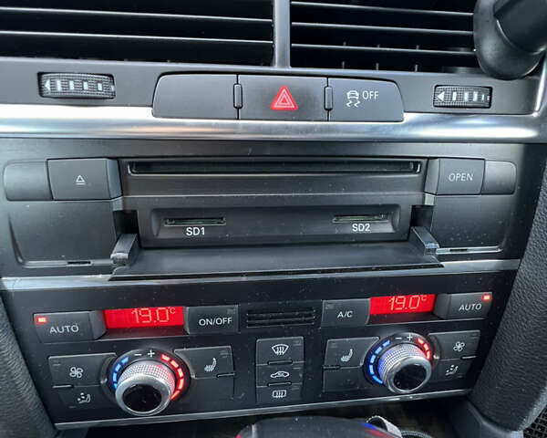 Чорний Ауді Ку 7, об'ємом двигуна 2.97 л та пробігом 154 тис. км за 28300 $, фото 88 на Automoto.ua