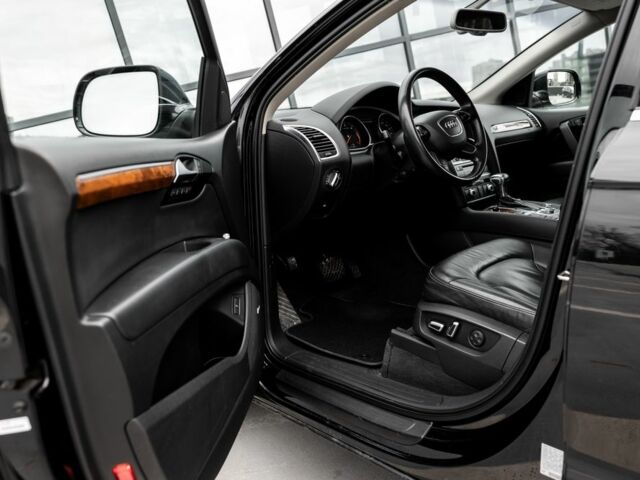 Черный Ауди Ку 7, объемом двигателя 3 л и пробегом 183 тыс. км за 18500 $, фото 15 на Automoto.ua