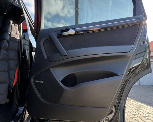 Чорний Ауді Ку 7, об'ємом двигуна 2.97 л та пробігом 154 тис. км за 28300 $, фото 32 на Automoto.ua