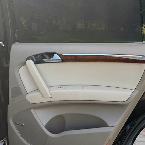 Чорний Ауді Ку 7, об'ємом двигуна 2.97 л та пробігом 289 тис. км за 16400 $, фото 10 на Automoto.ua