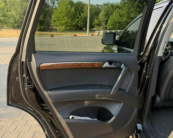 Черный Ауди Ку 7, объемом двигателя 3 л и пробегом 163 тыс. км за 19000 $, фото 27 на Automoto.ua